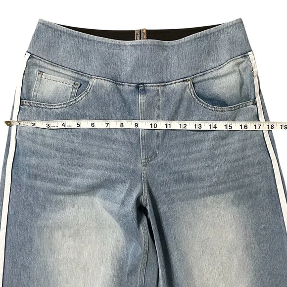 Halara Flex High Waisted Stripe Wide Leg Jeans w/ Pockets Size Medium - Picture 8 of 11